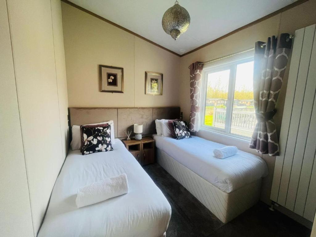 Barmby on the Moor Rosie'S Rest With Hot Tub 빌라 외부 사진